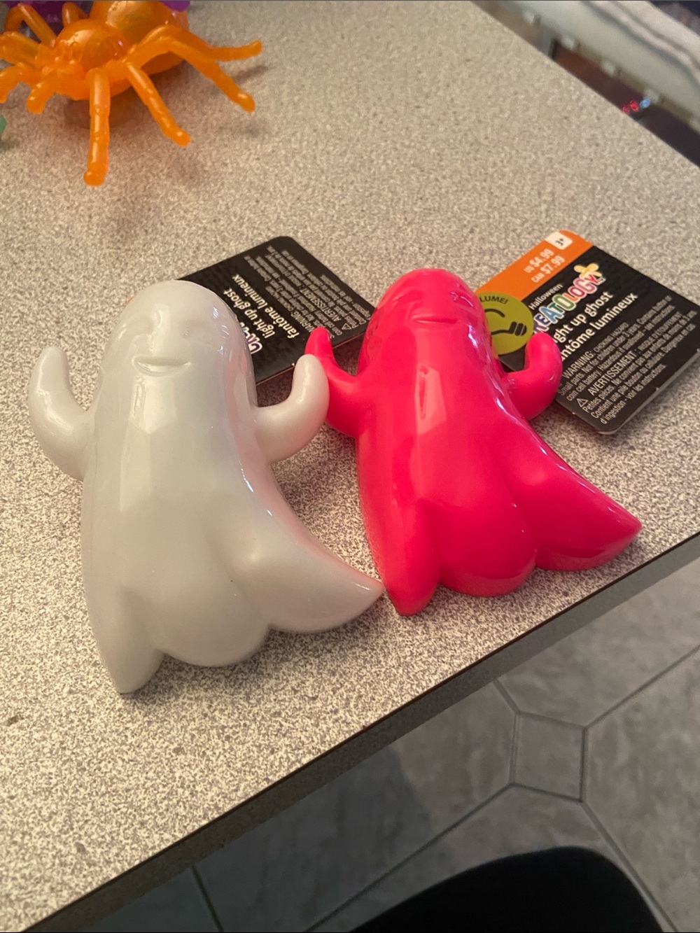 Glow Buddies Ghost Pink and White -light up suction